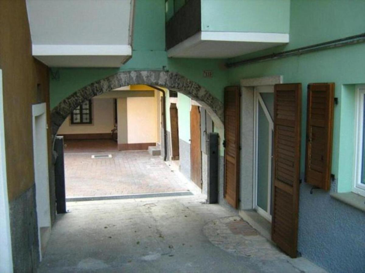 Апартаменты Casa Zanoni Торболе Экстерьер фото